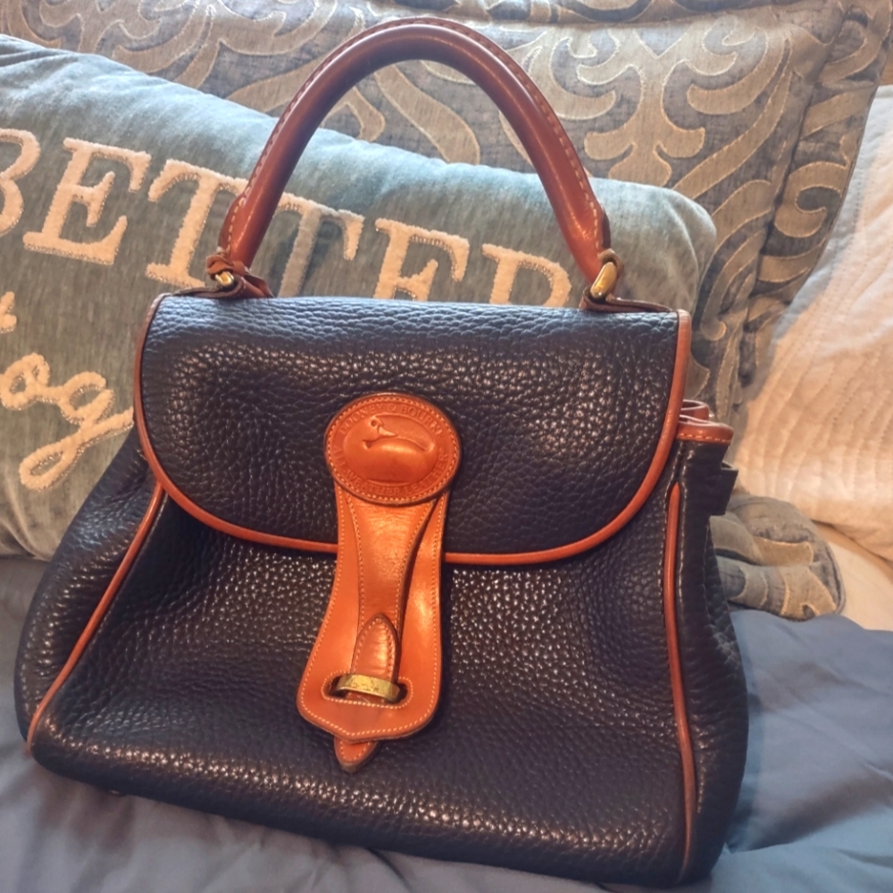 Vintage dooney & Bourke bag